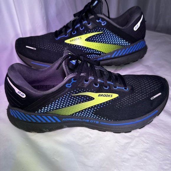 Brooks Adrenaline GTS Black with Yellow and Blue Accents main image 8
